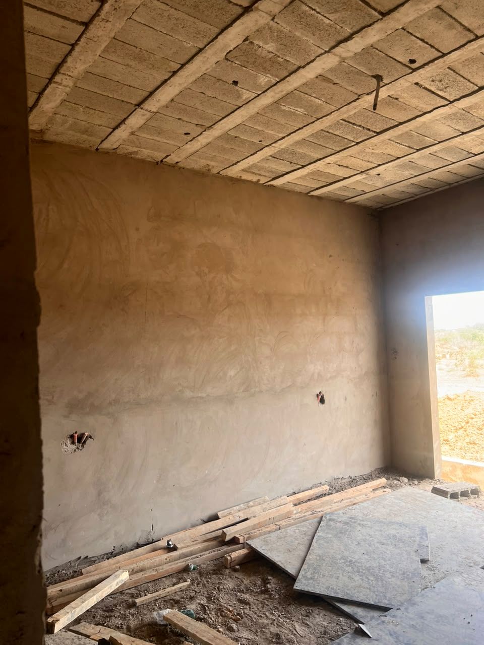 Finitions intérieures, enduit et plafond hourdis
